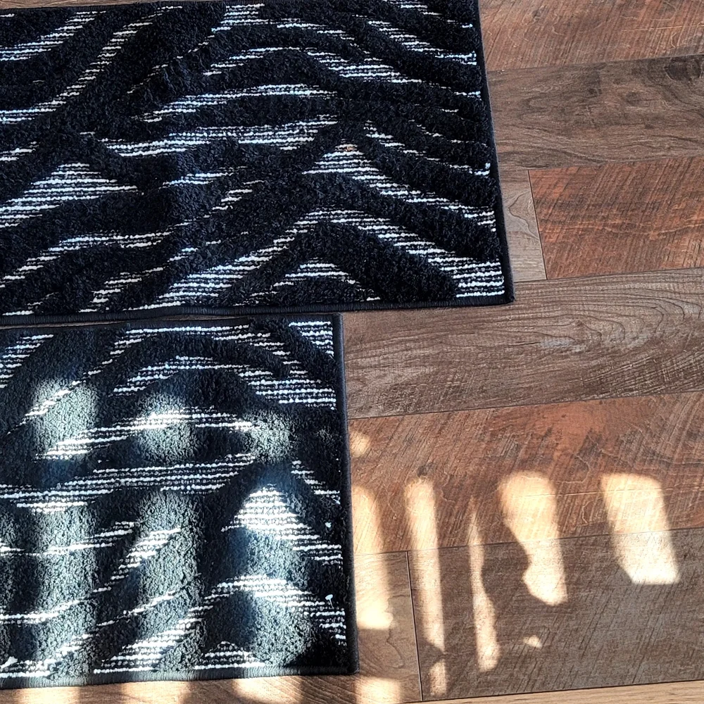 Jessica Simpson Matching Bath Rug Set - Picture 2 of 2